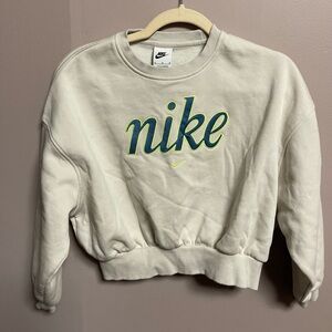 Nike Kid’s Cream, Cropped Crew Neck Sweater. Size M